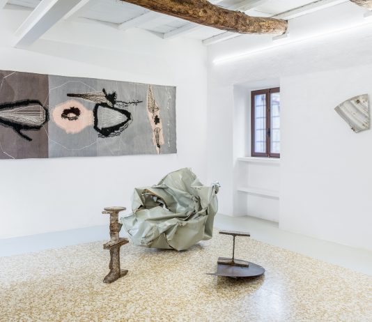 Sarah Entwistle a Cascina I.D.E.A. con “Death, what? The sun’s corpse will roll on”