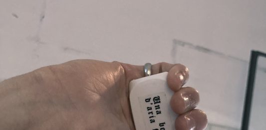 NO CAP, analisi di un fenomeno generazionale, la mostra da ONOFF, a Milano