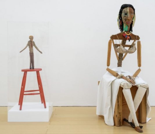 L’umanità incompleta: la retrospettiva di Jimmie Durham al Madre di Napoli