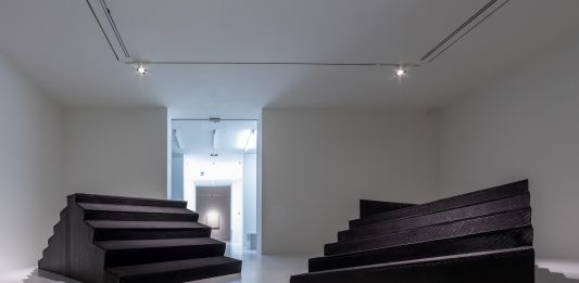 Odissea nello spazio di Gianni Colombo, la mostra alla galleria Giò Marconi di Milano