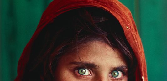 Lempertz, all’asta la ragazza afghana di Steve McCurry asta mccurry
