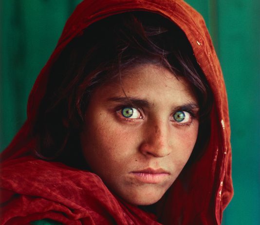 Lempertz, all’asta la ragazza afghana di Steve McCurry asta mccurry
