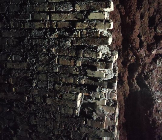 Nigredo, estate sotterranea: l’installazione di Greg Jager nelle grotte di Roma Greg Jager Nigredo