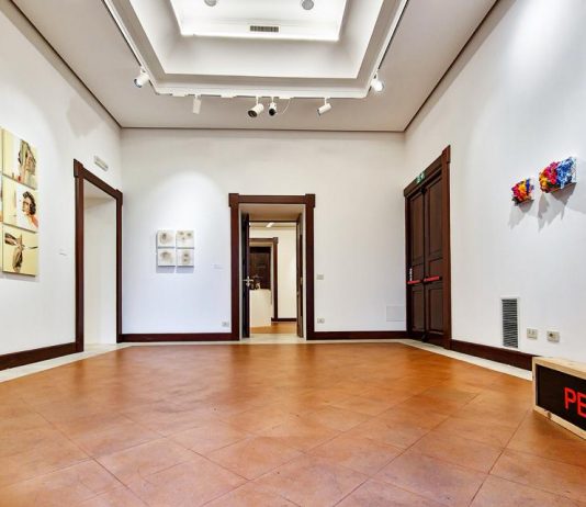 Una mappatura del sud contemporaneo: il progetto espositivo a Cosenza Sud contemporaneo, veduta della mostra, presso Galleria Nazionale di Cosenza, Palazzo Arnone, 2023