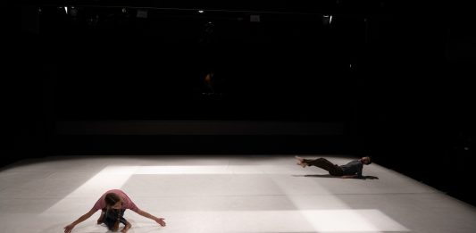 Una ragnatela di spostamenti: ZugZwang al Teatro Basilica di Roma