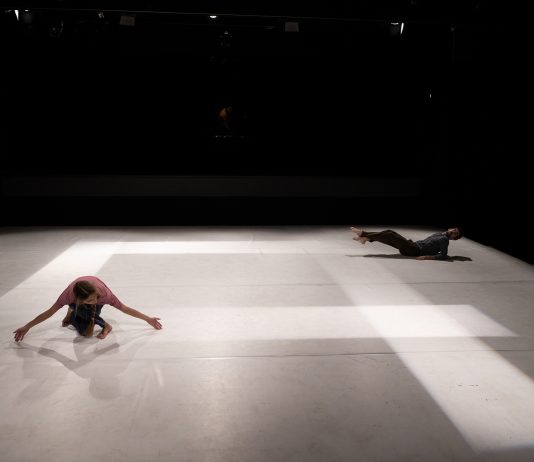 Una ragnatela di spostamenti: ZugZwang al Teatro Basilica di Roma