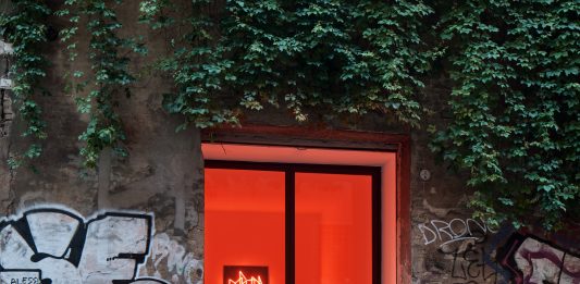 A Bologna, Palazzo Bentivoglio apre la nuova vetrina di garage all’arte e al design