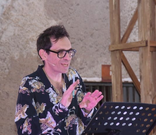 «Il poeta è un fingitore, il politico pure». A tu per tu con Nicola Lagioia