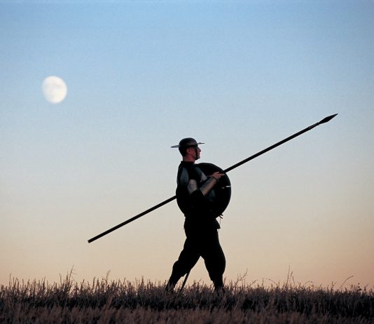 Il cinema di Mimmo Paladino si svela nelle fotografie di Pasquale Palmieri Quijote