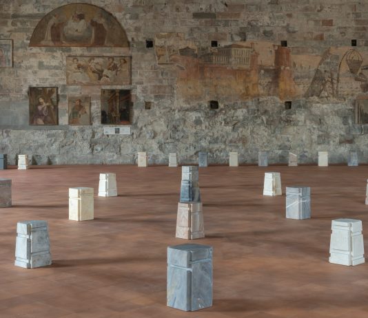 Vivian Suter e Rachel Whiteread in mostra alla GAMeC di Bergamo: installazioni ambientali di paesaggi emotivi