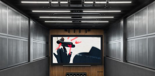 Il Cinema di Fondazione Prada Milano cambia nome e dedica la sala al grande Jean-Luc Godard Cinema Godard - Fondazione Prada - Foto DSL Studio