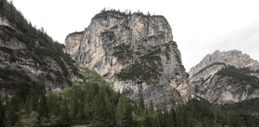 SMACH 2023: viaggio tra le opere della Biennale delle Dolomiti