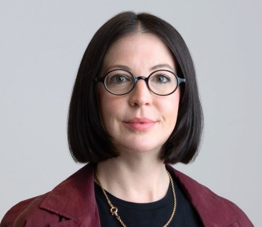 Una nuova direttrice per Art Basel Miami Beach: chi è Bridget Finn Bridget Finn, direttrice di Art Basel Miami Beach