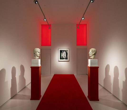 Le opere di Mimmo Jodice e Francesco Vezzoli in dialogo a Capri