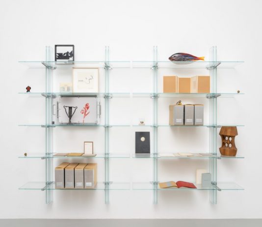 Sfogliando l’orchidea: FormaFantasma rilegge l’archivio della Galleria Massimo Minini FormaFantasma, Archivio Massimo, veduta della mostra, Galleria Massimo Minini, Brescia, 2023