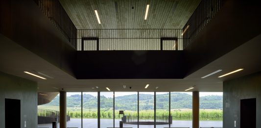 L’arte del vino: la nuova opera di Elisabetta Benassi per Antinori Art Project