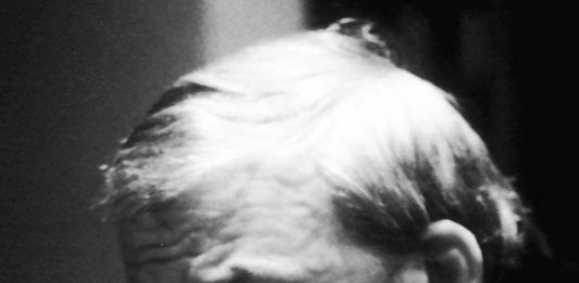 Addio a Milan Kundera, lo scrittore dissidente della Leggerezza dell’essere