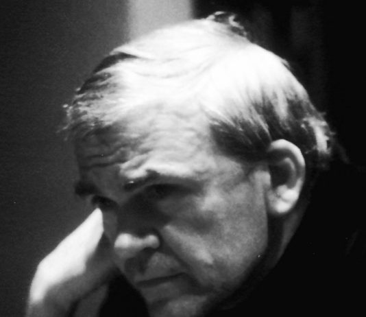 Addio a Milan Kundera, lo scrittore dissidente della Leggerezza dell’essere
