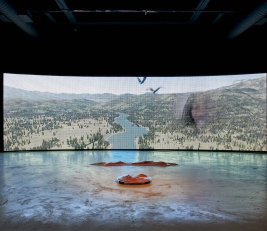 Cosa sta succedendo alla Biennale di Helsinki, manifestazione diffusa nella capitale della Finlandia