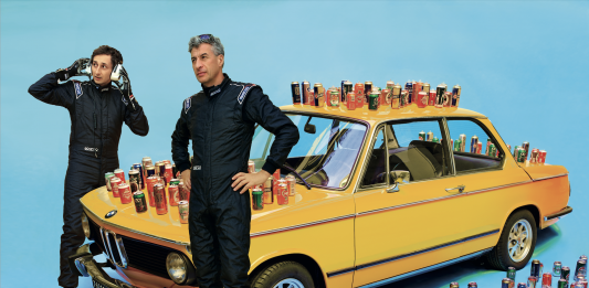 Il labirinto saturo: in India ha aperto una grande mostra di Toiletpaper