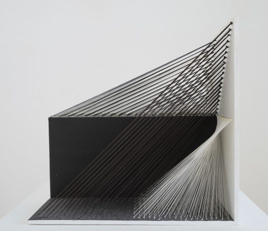 Gli universi vibranti di Kazuko Miyamoto in mostra al Museo Madre di Napoli