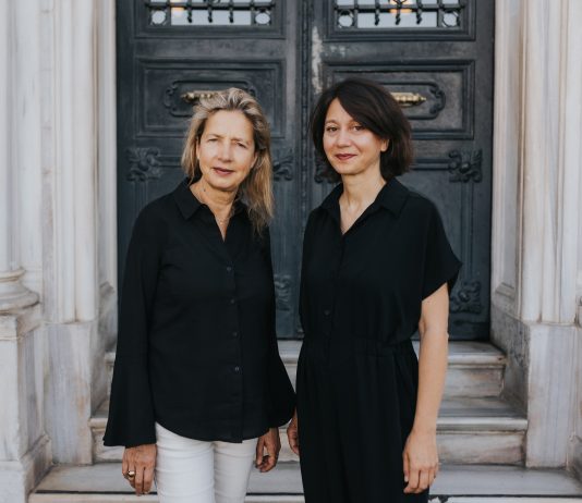 Iwona Blazwick nominata curatrice della Biennale di Istanbul 2024 Iwona Blazwick biennale istanbul