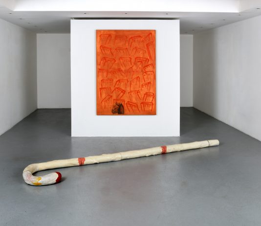 Un viaggio visionario nell’arte di Enzo Cucchi a Castelbasso