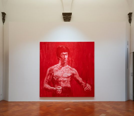 Osservare con chiarezza: Yan Pei-Ming in mostra a Palazzo Strozzi, Firenze