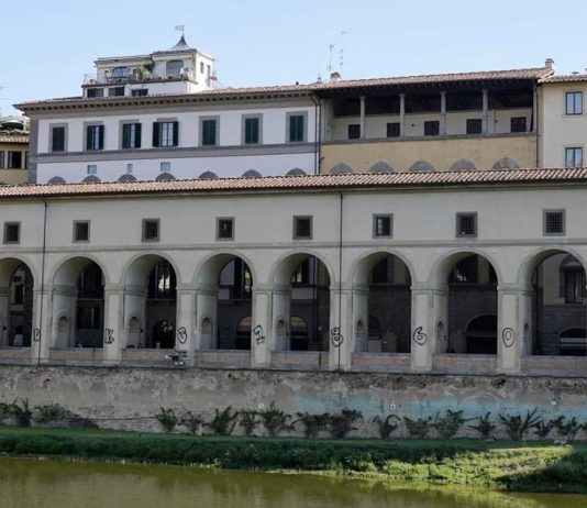 Firenze: imbrattato durante la notte il Corridoio Vasariano