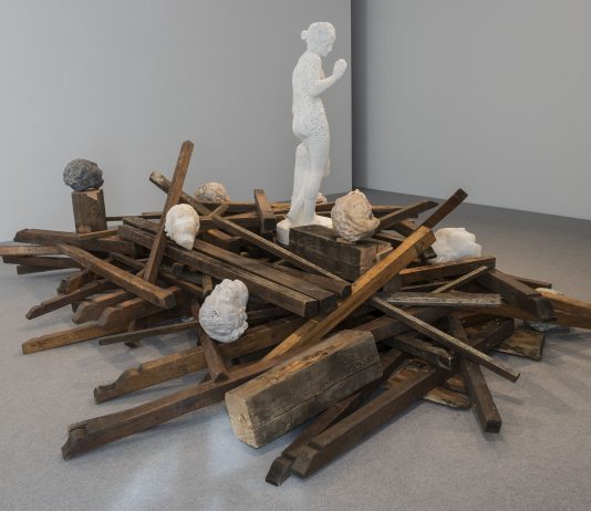 In ogni chaos c’è un cosmo: Massimiliano Pelletti scultore installation view della personale di Massimiliano Pelletti al museo MARCA di Catanzaro, 2022