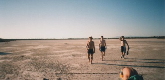 Cartoline dall’estate. La Sardegna per Roberto Casti