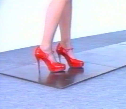 Sylvie Fleury, giocando con i desideri: la mostra al Kunst Museum di Winterthur