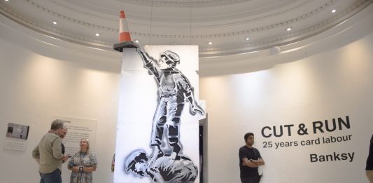 La mostra di Banksy a Glasgow fa il tutto esaurito: quale sarà la prossima tappa?