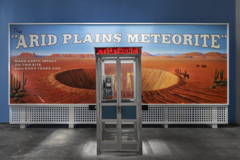 Immagine della mostra “Wes Anderson – Asteroid City: Exhibition”, Fondazione Prada, Milano