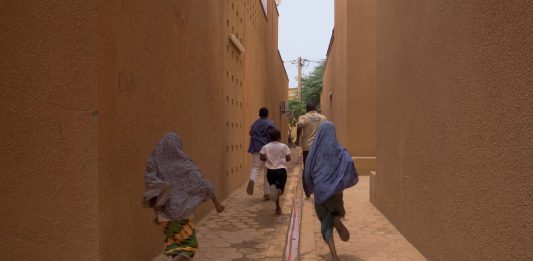 La Biennale Carnival intreccia cinema e architettura al Teatro Piccolo dell’Arsenale di Venezia