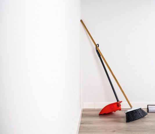 Arte e Club Culture, l’installazione del collettivo plurale all’Azimut Club di Torino