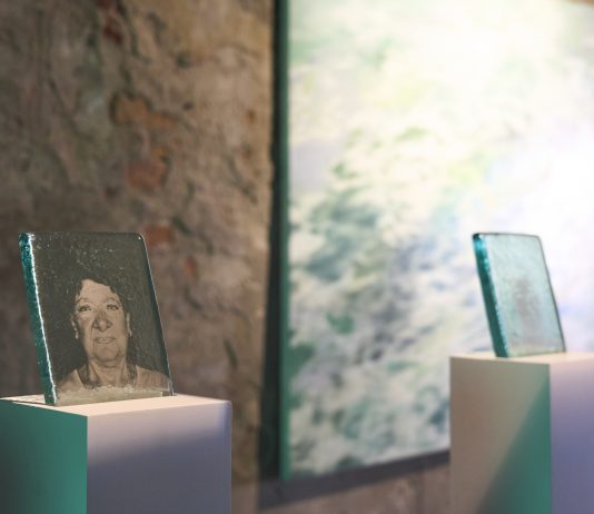 ‘Intrecciare la memoria’ racconta la storia della delicata arte del merletto di Burano a Venezia