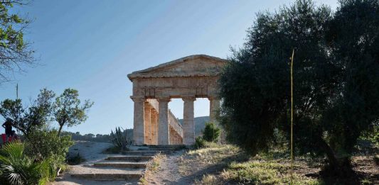 ELYMA. LE INSTALLAZIONI DI GANDOLFO GABRIELE DAVID IN DIALOGO CON IL PARCO ARCHEOLOGICO DI SEGESTA