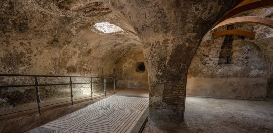 Il Mosaico del Labirinto torna nella sua Villa Romana di Giannutri
