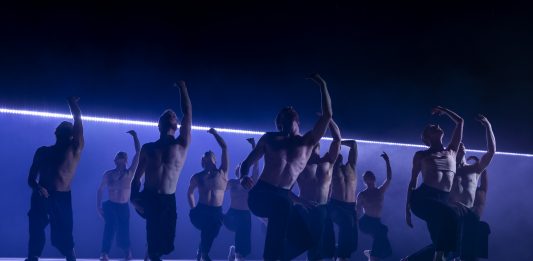 Festival Torinodanza, istinto ed energia sulla scena, con Rafael Bonachela