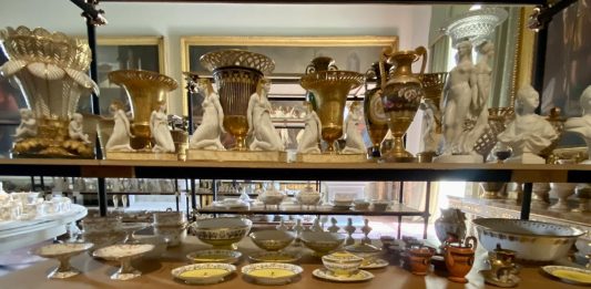 Presentato al Museo di Capodimonte un nuovo cabinet per le storiche porcellane Museo Capodimonte cabinet porcellane