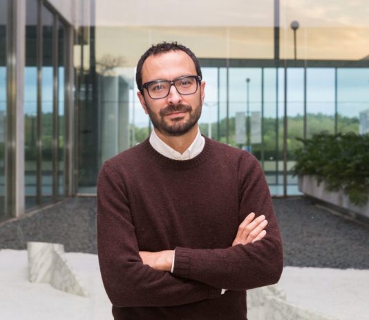 Francesco Manacorda è il nuovo direttore del Castello di Rivoli francesco manacorda direttore rivoli