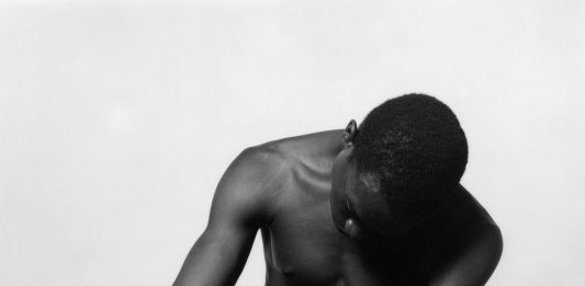 Il corpo è il linguaggio. Robert Mapplethorpe e Wilhelm von Gloeden a Firenze