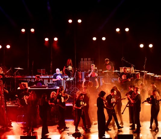 La Biennale Musica di Venezia racconta il mondo sonoro digitale tra installazioni e performance