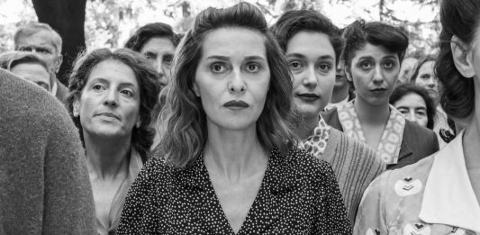 “C’è ancora domani”. Il debutto alla regia di Paola Cortellesi è un inno alla resistenza femminile