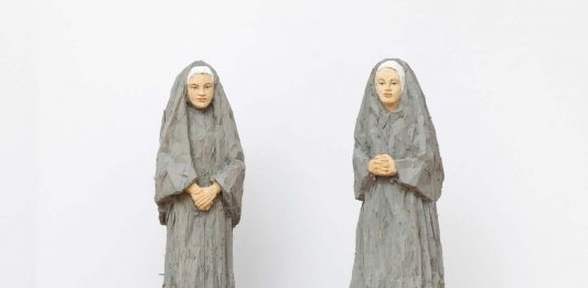 I totem siamo noi? Opere di Stephan Balkenhol a Milano Stephan Balkenhol, veduta della mostra, Courtesy Monica De Cardenas Milano, Ph credits Andrea Rossetti