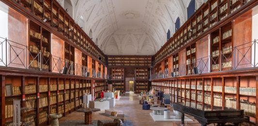 Edit 2023, il design sperimentale arriva a Napoli: cosa abbiamo visto in fiera EDIT Napoli 2023, Archivio di Stato di Napoli