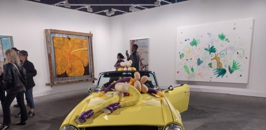 La folgorante ascesa di Paris+ par Art Basel: report dai booth Paris+ art basel 2023