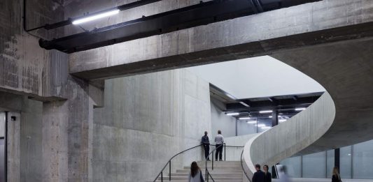 Infinities Commission, la nuova commissione della Tate Modern per l’arte sperimentale The Tanks at Tate Modern. Photo © Iwan Baan