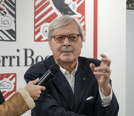 Vittorio Sgarbi indagato, deve al fisco 715mila euro. A rischio la sua carica al Ministero della Cultura